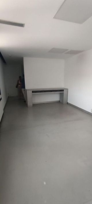 Oficina en alquiler en La Buhaira en Sevilla