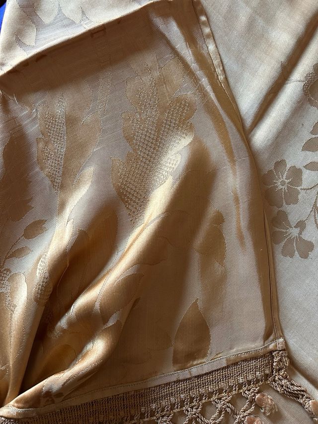 Copriletto antico oro damascato floreale vintage