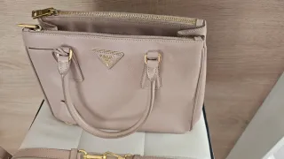 Bolso Prada Beige y Dorado
