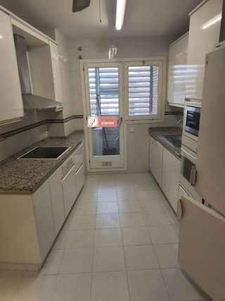 Piso en alquiler en Joc de la Bola - Camps d'Esports - Ciutat Jardí - Montcada en Lleida