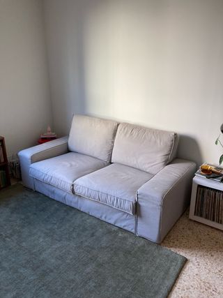 Sofá Kivik de 2 plazas gris