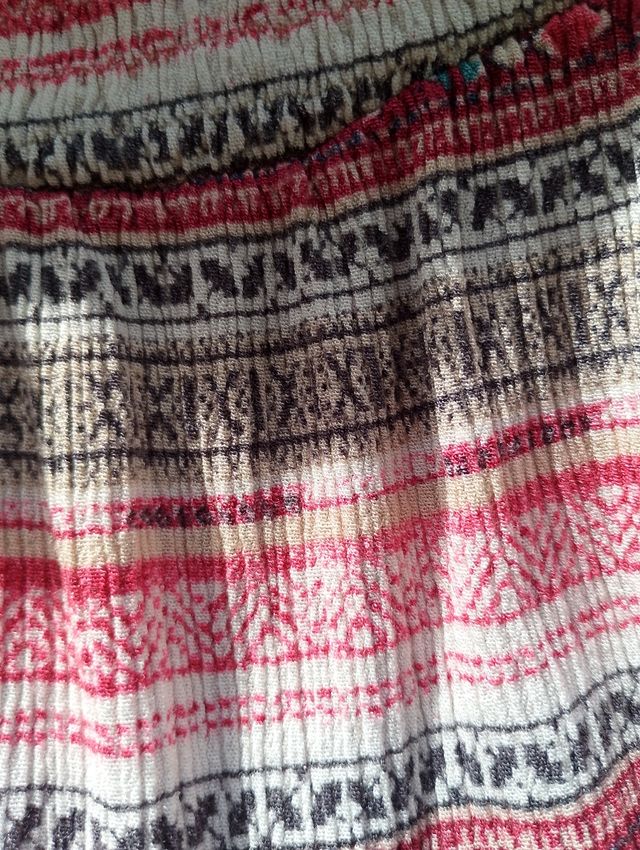 Minifalda vuelo estampado tribal Bershka Talla M