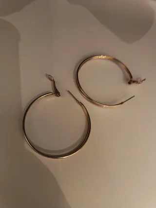 Orecchini a cerchio dorati