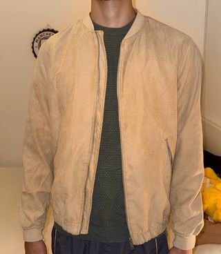 Cazadora bomber Pull&Bear beige Talla M