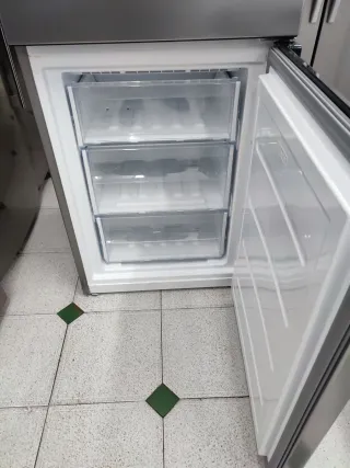 NEVERA MARCA INDESIT INOX A++ 189X60CM CON GARANTI
