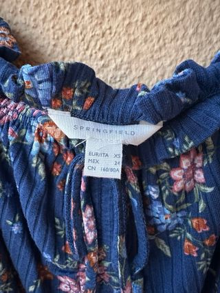 Blusa Springfield floral manga corta