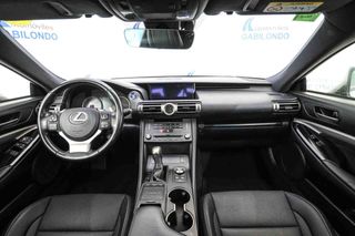 Lexus RC 2.5 300h Executive Navigation