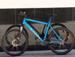 Bicicleta MTB B'TWIN Rockrider 26