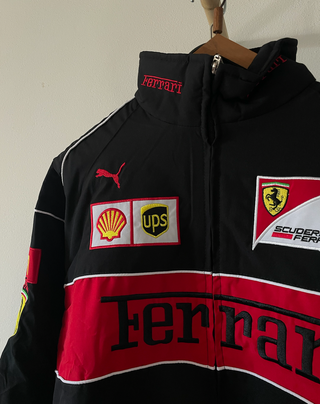 Chaqueta Ferrari Negra Roja Retro F1 Vintage