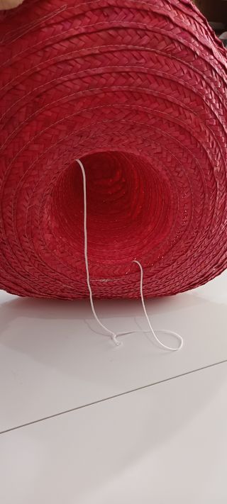 Sombrero Mexicano Rojo con Pompones Blancos
