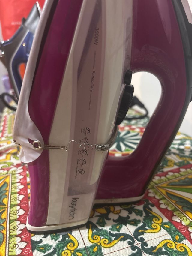 Plancha de vapor Keyton