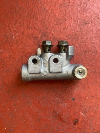 Repartidor Freno Piaggio Beverly 125 2004