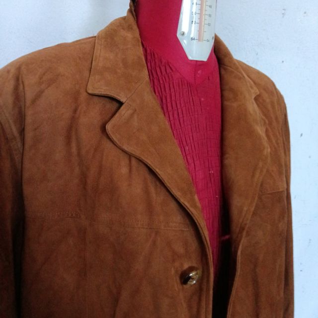 Giacca D68 in pelle scamosciata. Giacca taglia 48