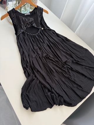 Vestido Negro Lentejuelas y Plisado