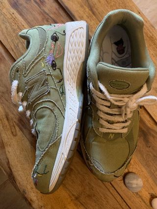Zapatillas New Balance verdes bordadas