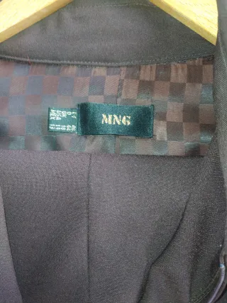 Traje de mujer Mango