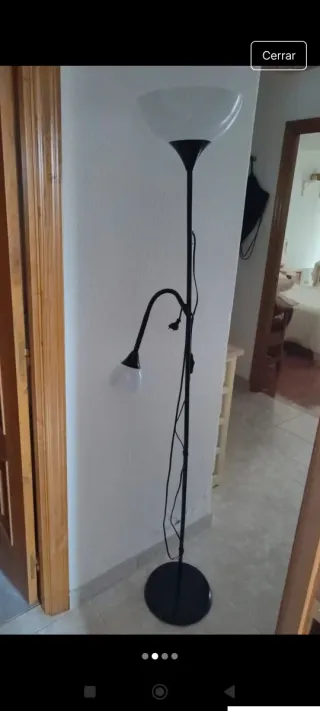 Lámpara de pie moderna