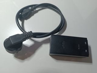 PoE Ubiquiti - Fuente de Alimentación Ethernet