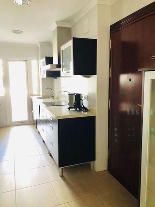 Piso en alquiler en Carranque - Haza Cuevas en Málaga