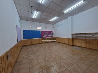 Local comercial en alquiler en A Ponte en Ourense