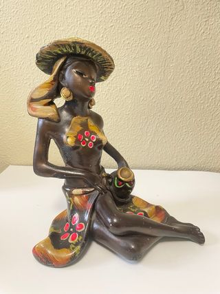 Figura mujer africana Escayola años 50