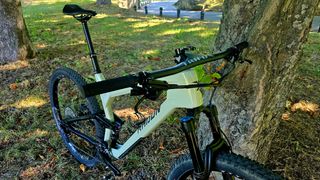 Bicicleta Radon SKEEN TRAIL CF9.0 Carbono XL29