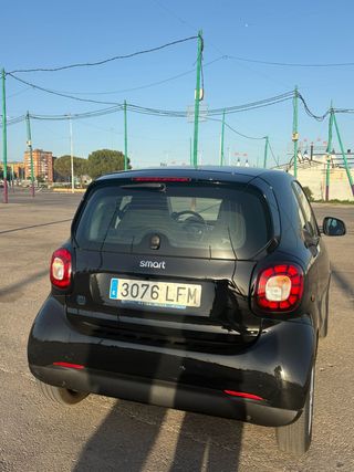 smart fortwo 2019