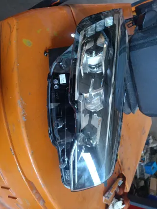 Faro Peugeot/Citroen 1612495280