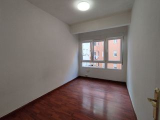 Piso en alquiler en Numancia - San Fernando en Santander