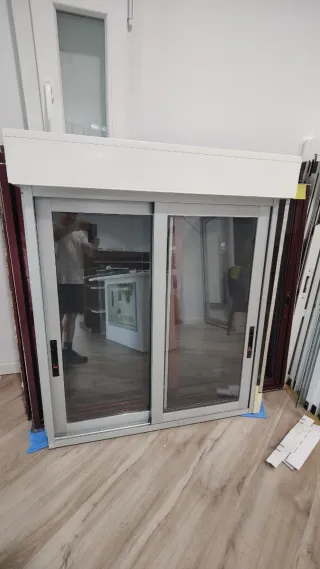 Ventana corredera plata