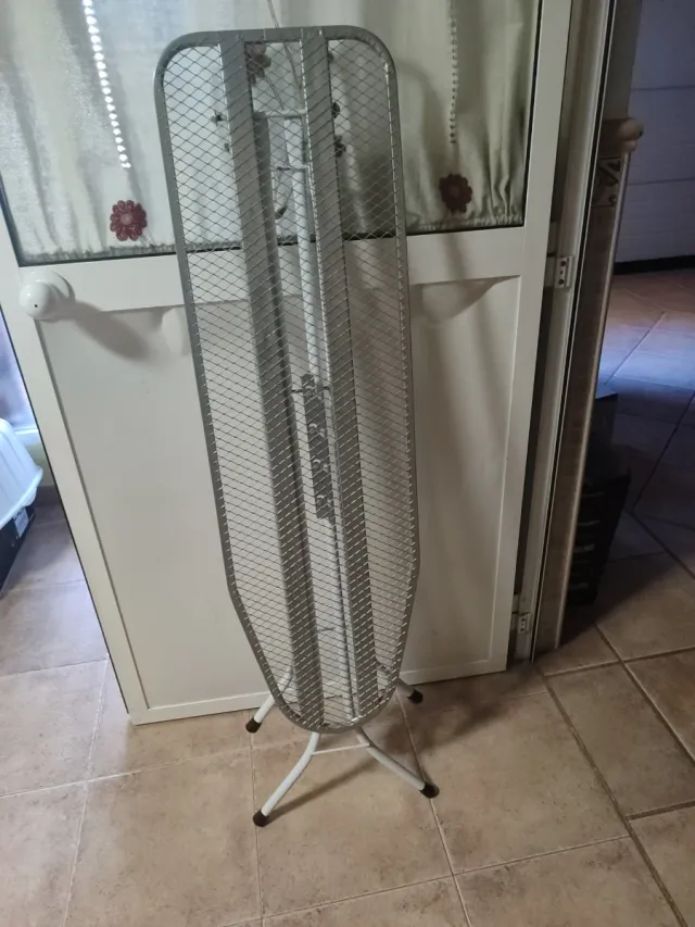 Tabla de planchar plegable