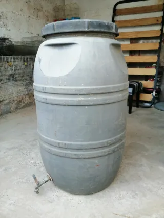 Bombona de plástico gris
