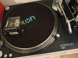 Tocadiscos Stanton T60 ( reservado alberto)