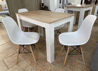 Mesa Comedor Auxiliar Cloe 109x67cm  + 4 Sillas 