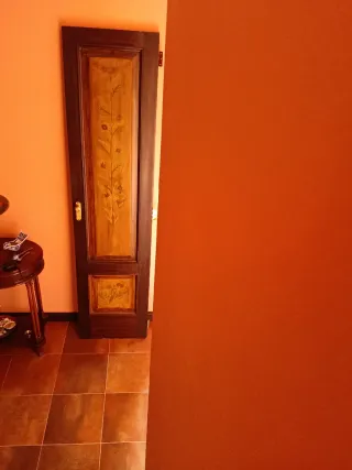 Puerta de madera pintada a mano
1,81 por 46, 3,05