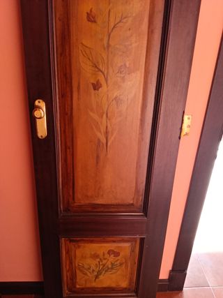 Puerta de madera pintada a mano
1,81 por 46, 3,05