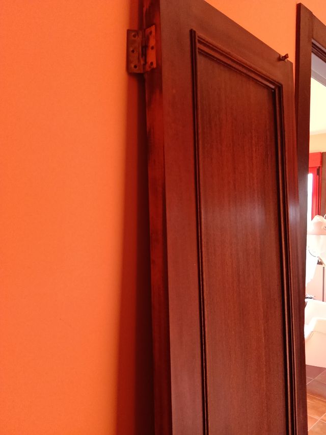 Puerta de madera pintada a mano
1,81 por 46, 3,05