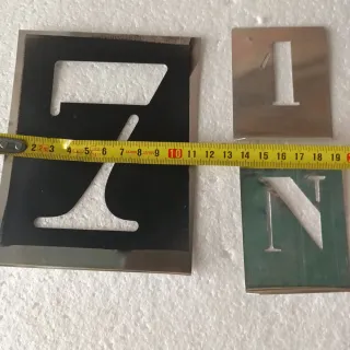 Juego de letras y números metálicos,un juego