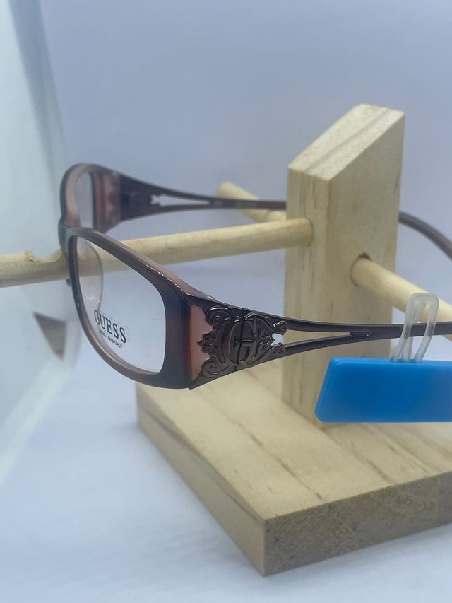 Montura Guess Marrón y Dorada Nueva