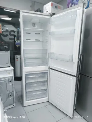 Nevera Beko plateada
185×60