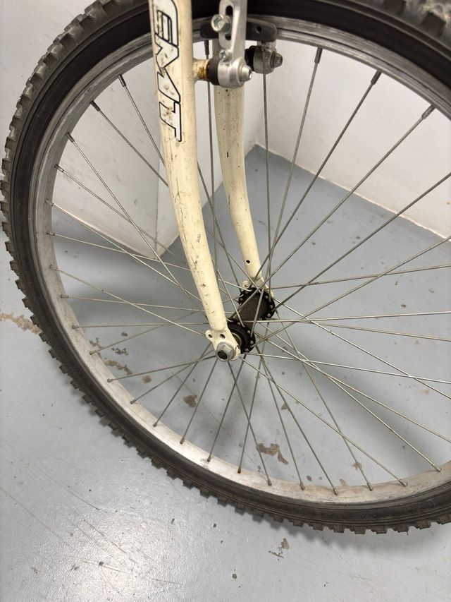 Bicicleta EMT Montaña