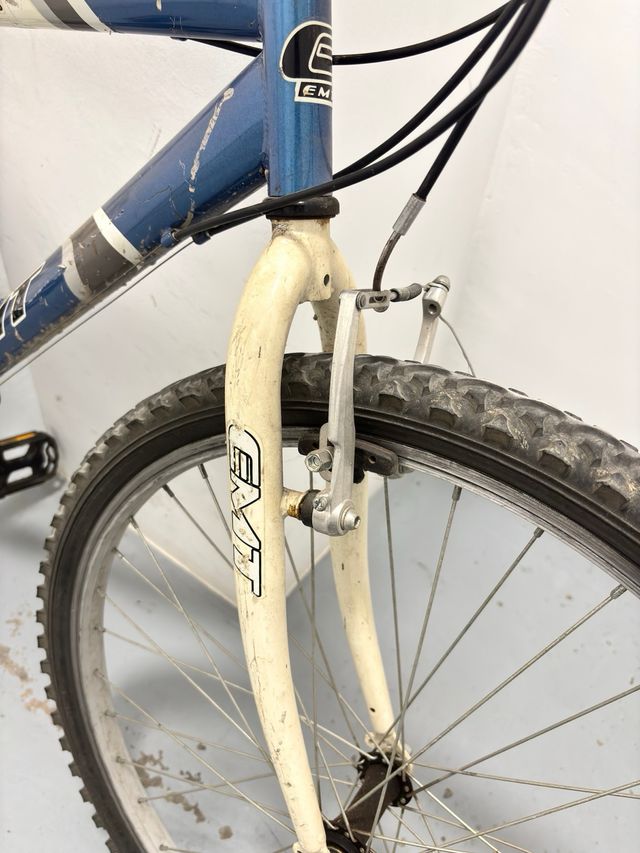 Bicicleta EMT Montaña