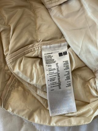 Chaqueta/ plumífero beige mujer - Uniqlo - Talla S