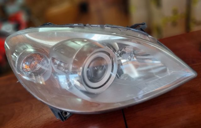 Faro Derecho Mercedes Benz Clase A W169