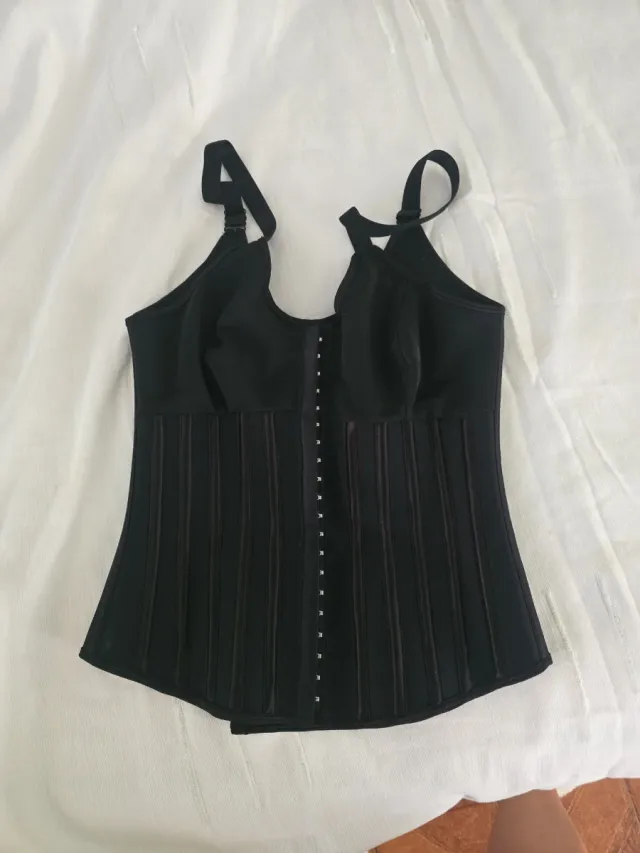 Faja reductora con sujetador