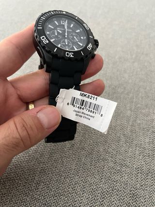 Reloj Michael Kors MK8211 Cronógrafo Negro