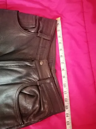 Pantalón de piel negro Talla XS