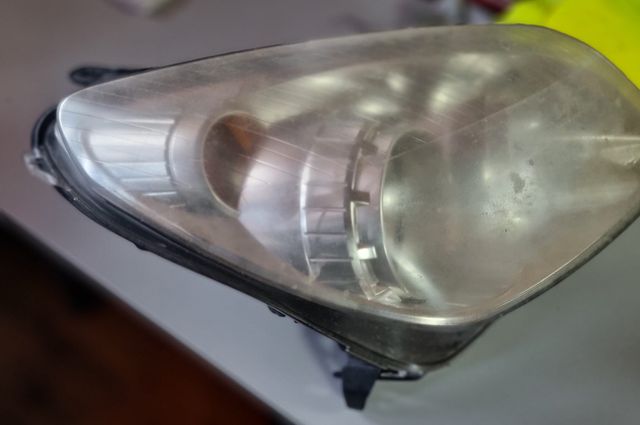 Faro Derecho Opel Astra H