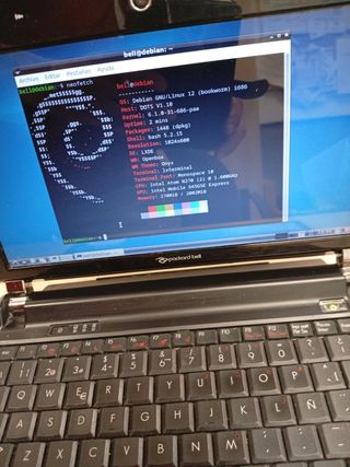 Packard Bell Portátil Pequeño Negro