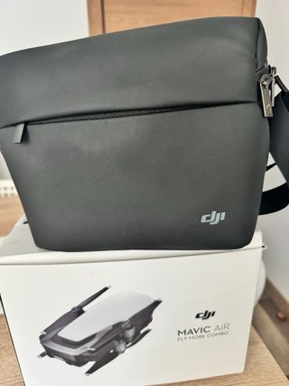 Dron DJI Mavic Air Fly More Combo